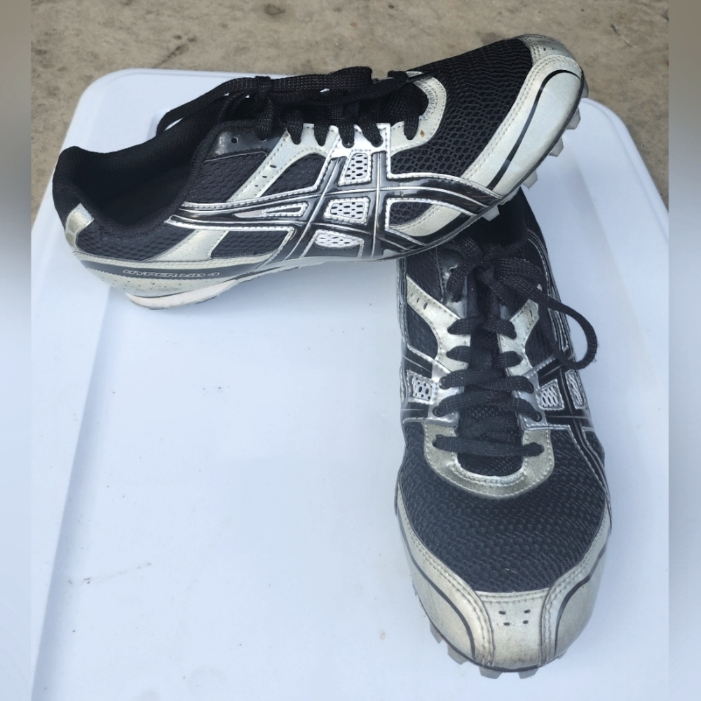 ASICS Track Spikes